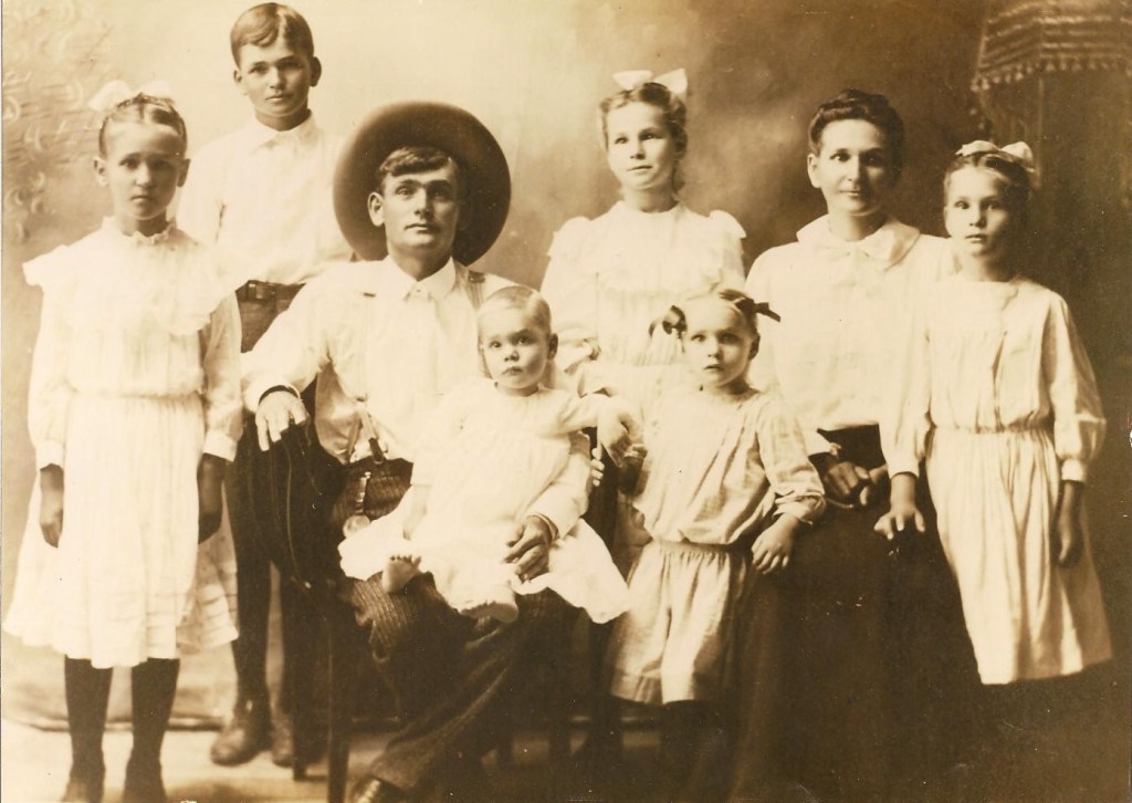 Nana (far right) and her family 